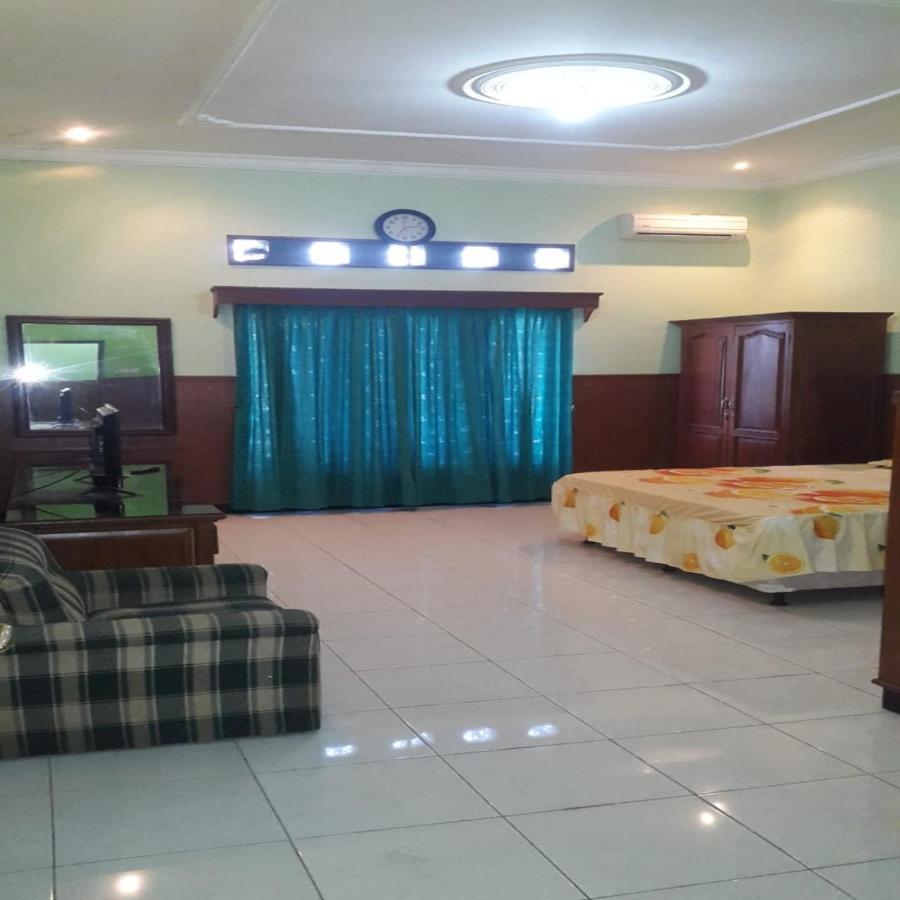 Hotel Mulia Lawean Extérieur photo