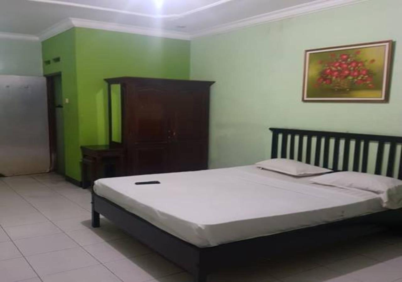 Hotel Mulia Lawean Extérieur photo